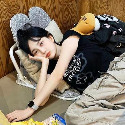 心不在焉的服务生